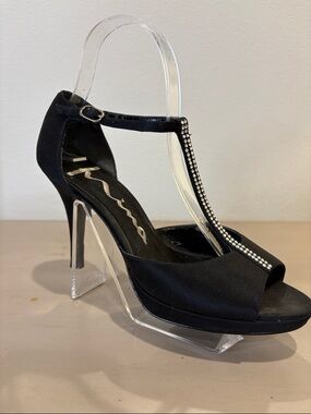 Nina Black Textile T-Strap Evening Heels with Ankle Strap w/Crystal Trim size 8